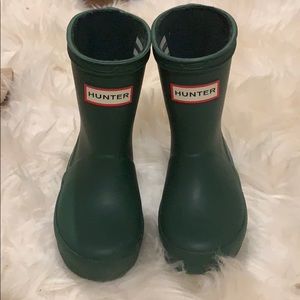 HUNTER baby girl rain boots in army green size 4